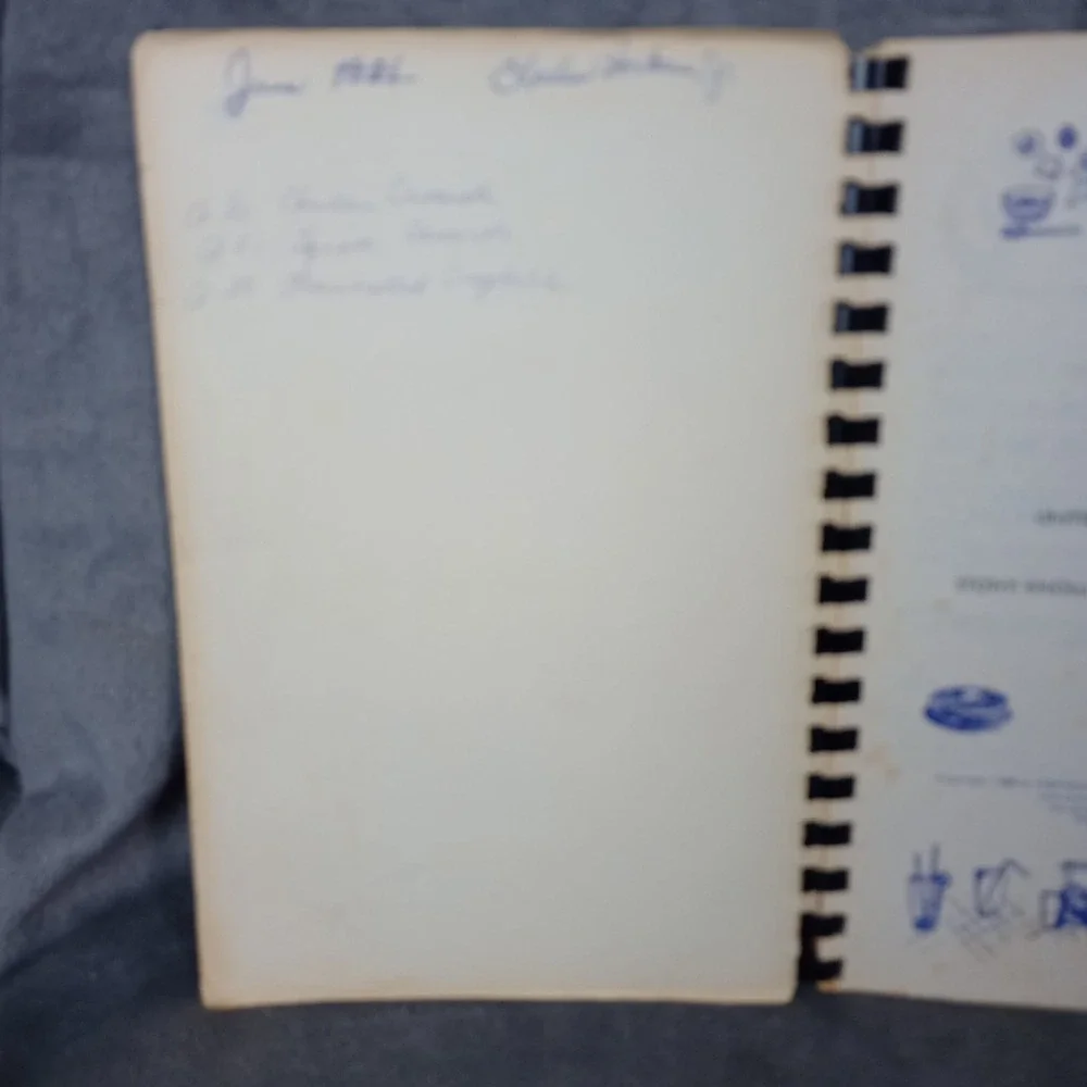 Stony‎ Knoll United Methodist Church Cookbook East Bend, North Carolina 1975